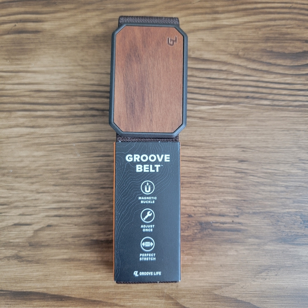 Groove Life-Groove Belt with Wood Grain Magnetic Buckle - Brown Size Medium